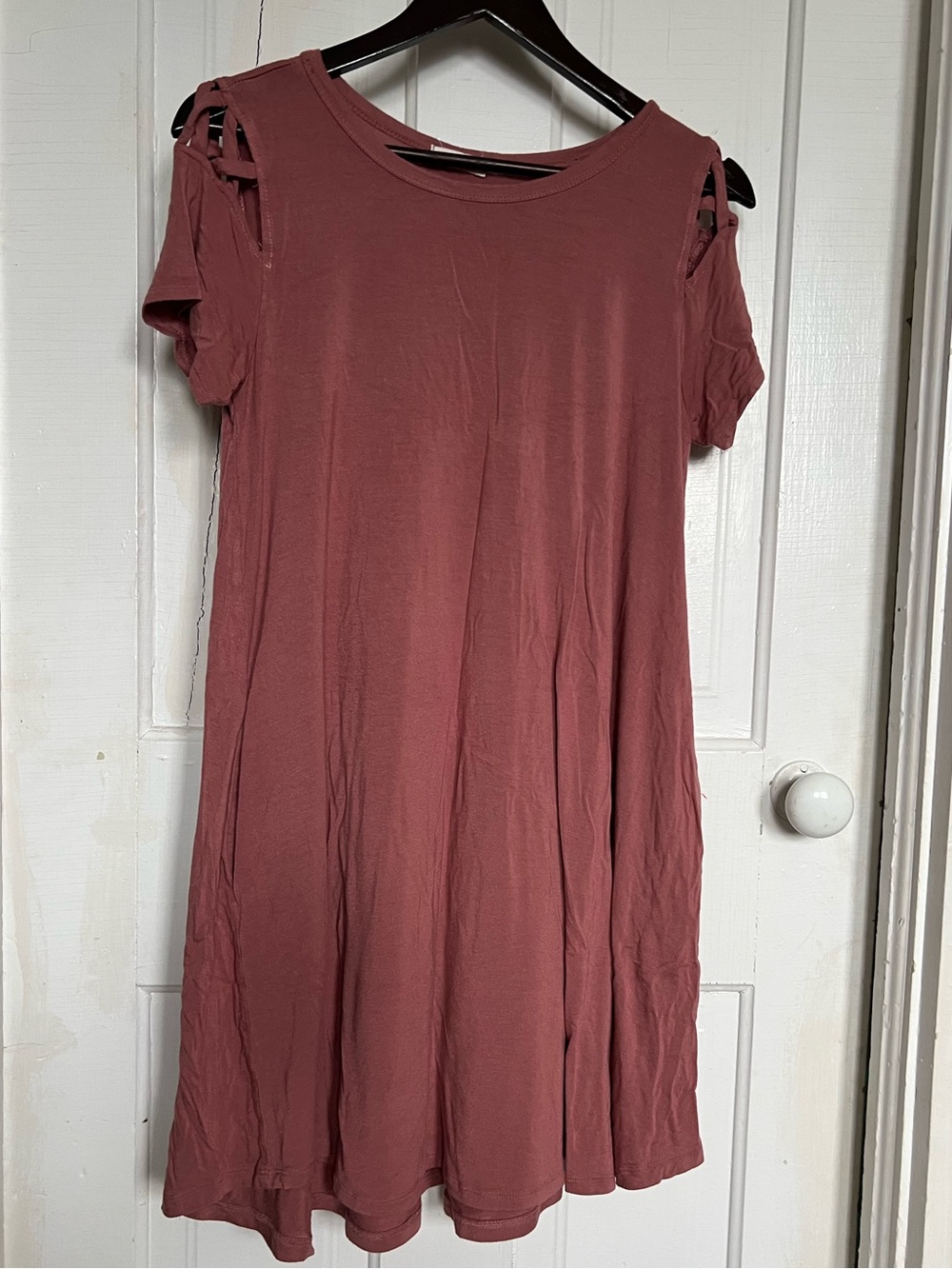 Simple Scoop Neck Lattice Cold Shoulder Dress Mauve Med Made in USA